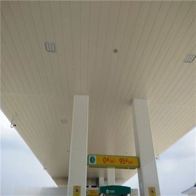 Πυρίμαχη λωρίδα S μεταλλική οροφή αλουμινίου 600mm πλάτος για εμπορικό κέντρο